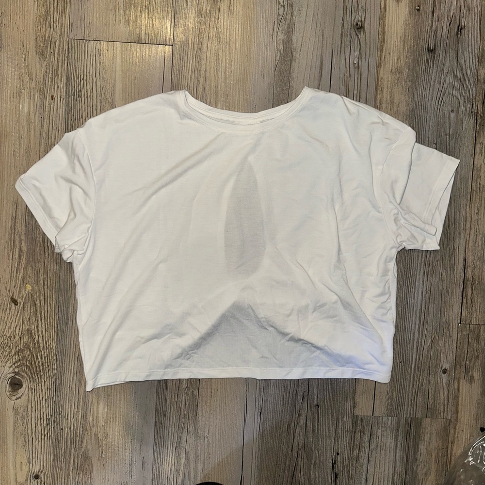 CRZ Yoga White Open Back Short Sleeve Crop size Medium
